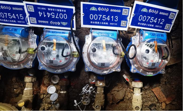 济南水务集团地井安装摄像水表